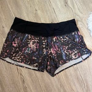 Lululemon Size 6 shorts VGUC.